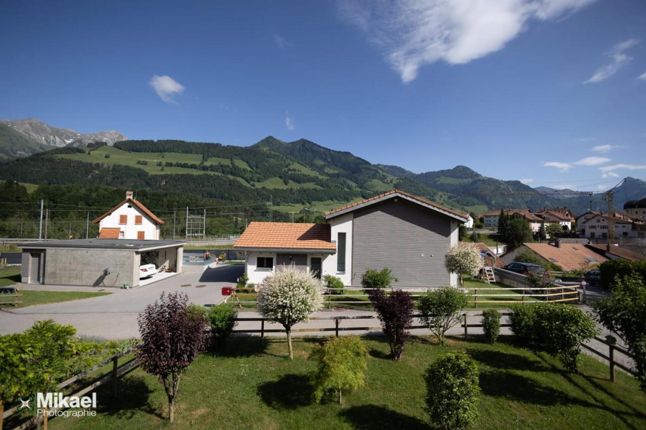 Gruyere Alpes Appartement 3 Chambres Bbq Parking Neirivue Buitenkant foto